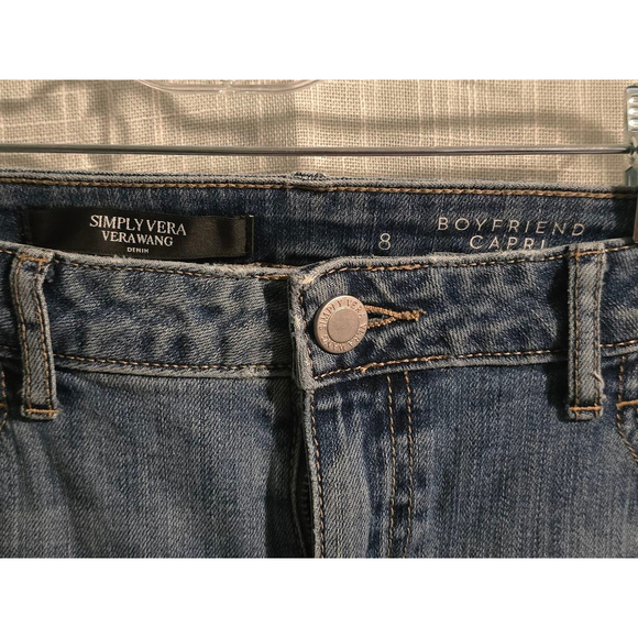 Women's Simply‎ Vera Wang Jeans, Size 8, Blue Boyfriend Capri - Picture 4 of 5